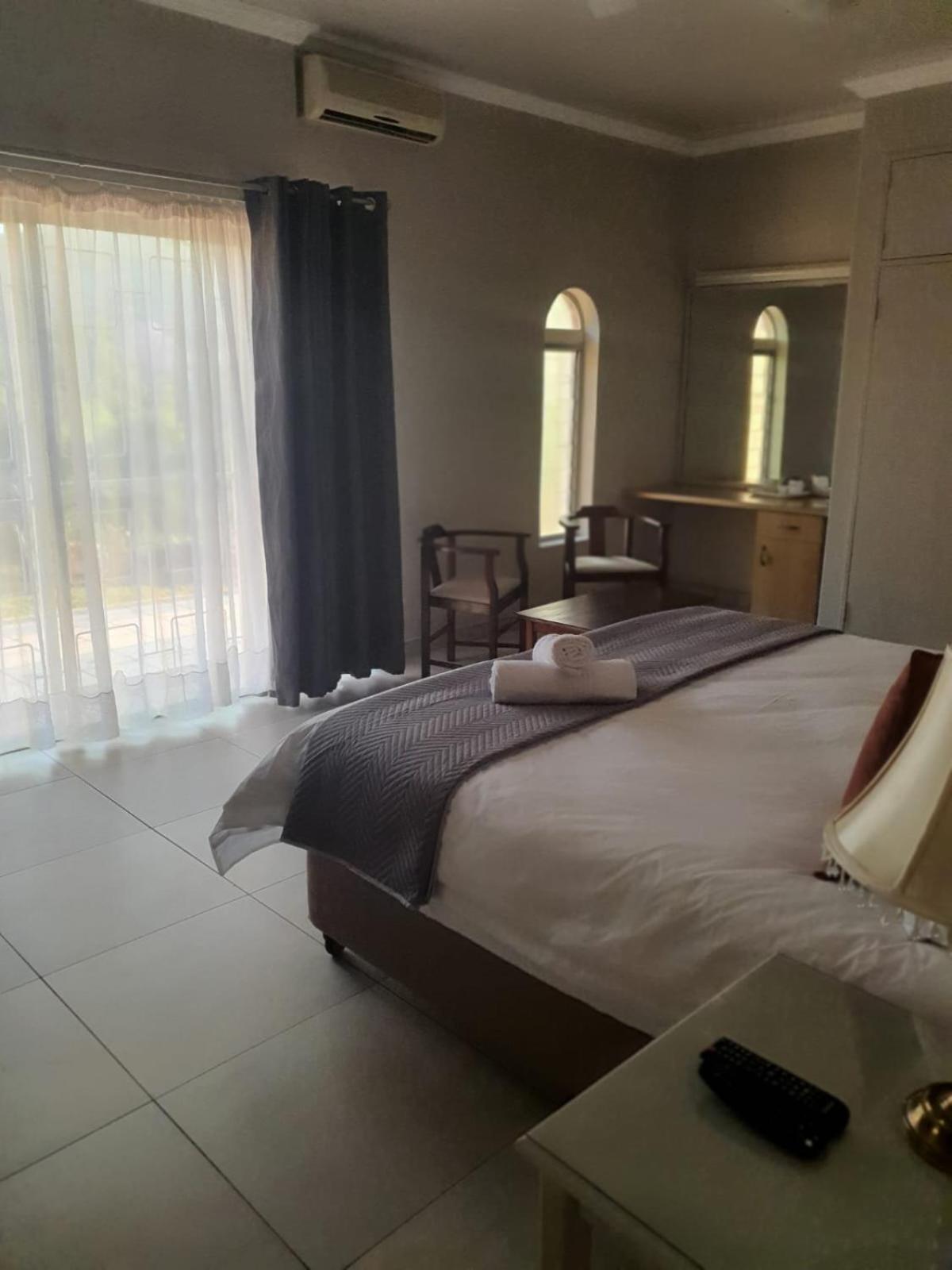 Pecan Farm Guesthouse Луис-Тричард Экстерьер фото
