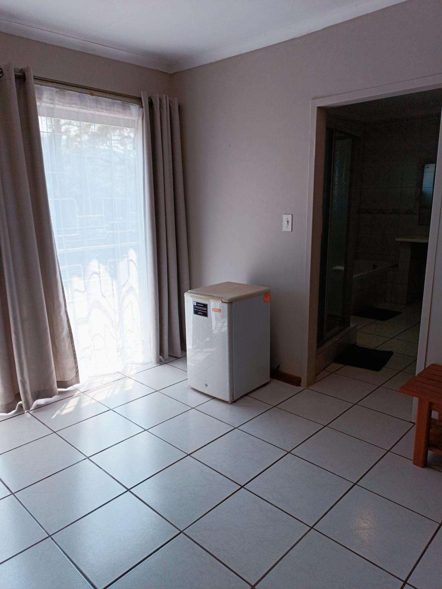 Pecan Farm Guesthouse Луис-Тричард Экстерьер фото