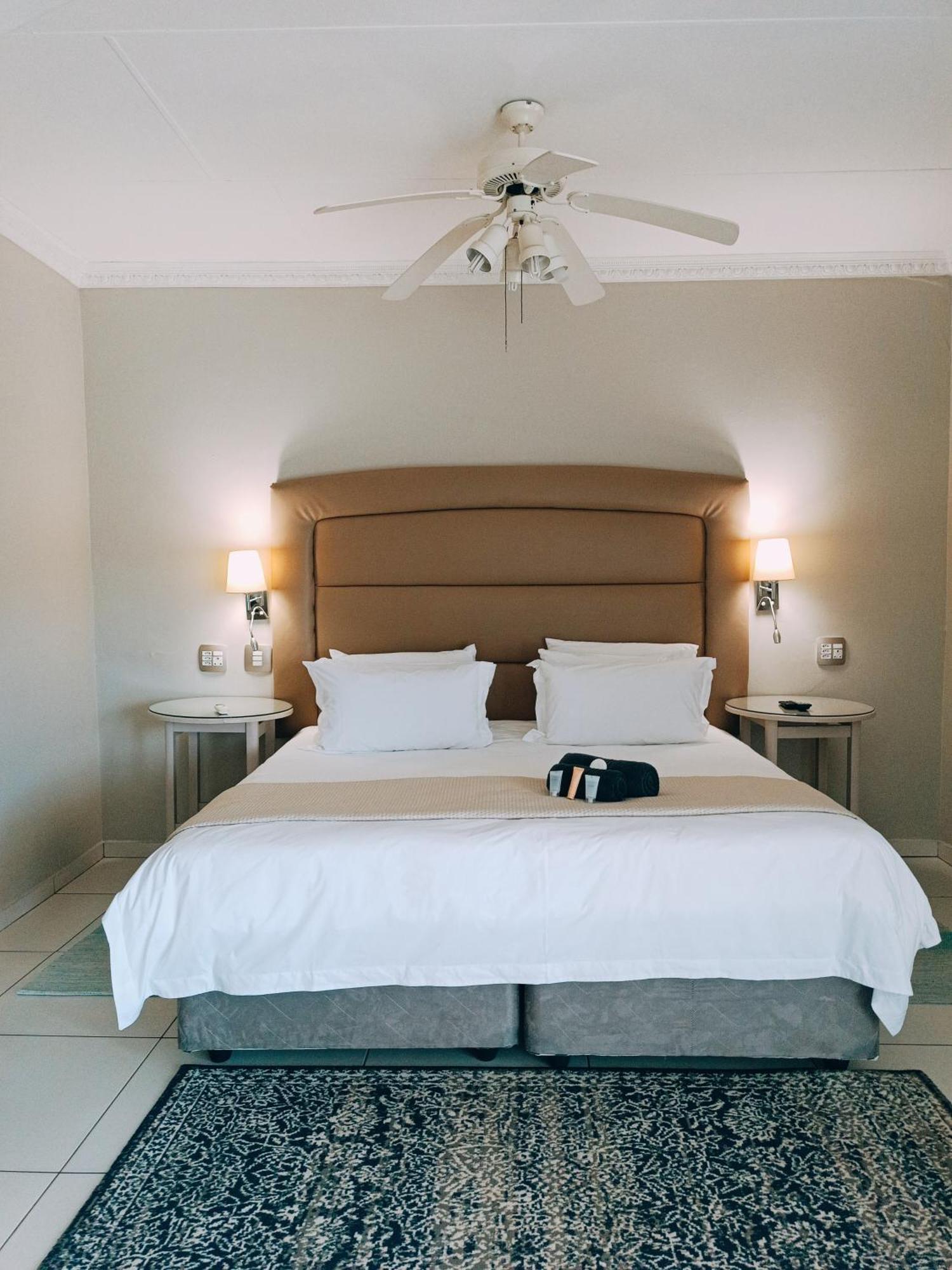 Pecan Farm Guesthouse Луис-Тричард Экстерьер фото