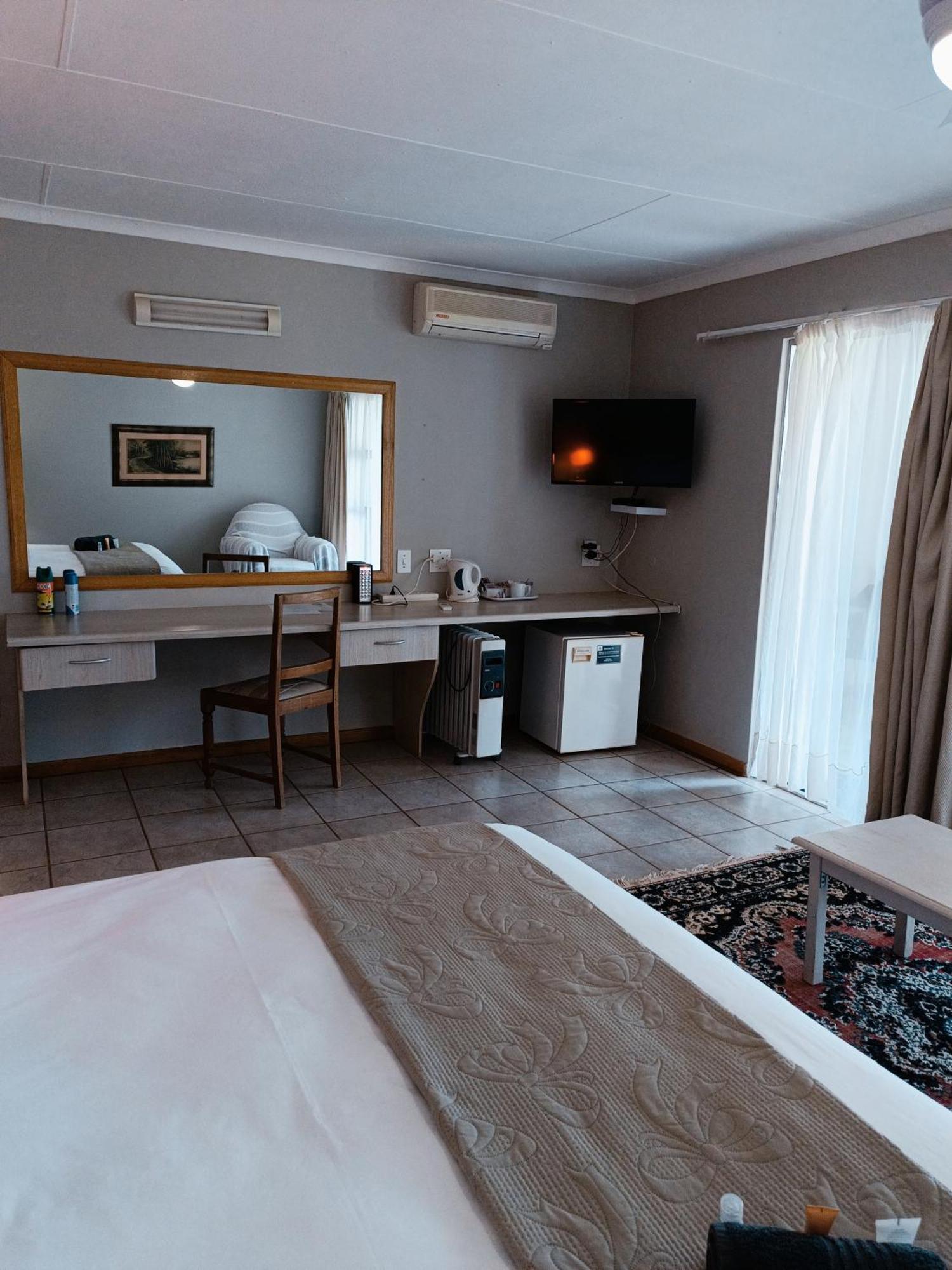 Pecan Farm Guesthouse Луис-Тричард Экстерьер фото
